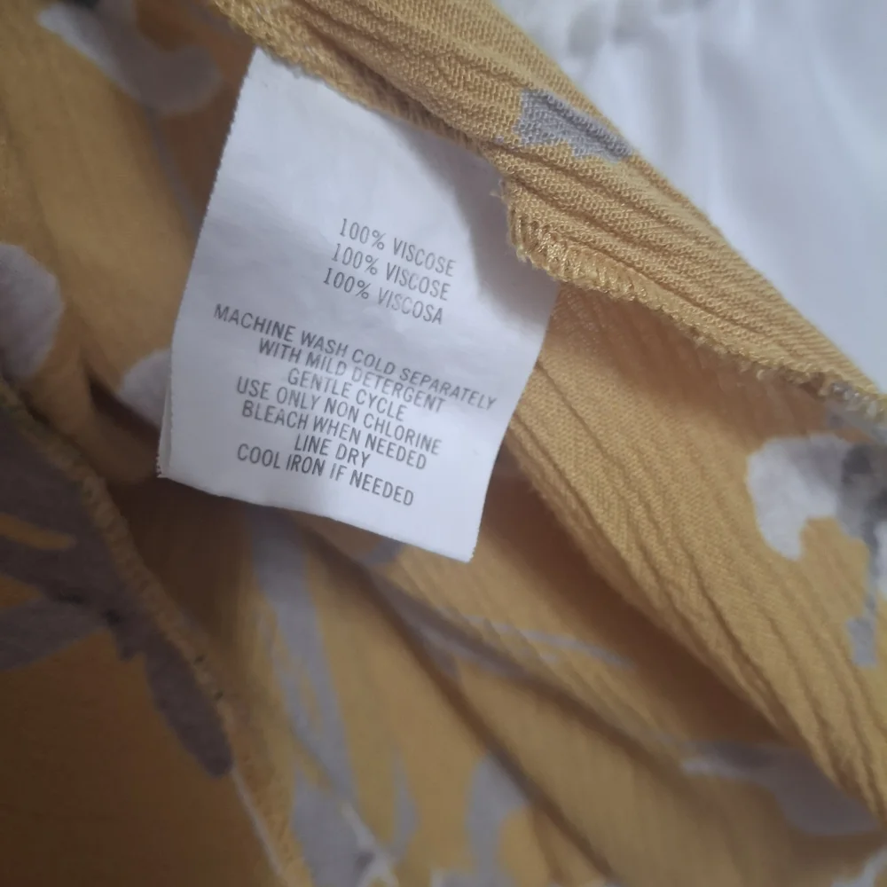 O'Neill Yellow Floral Tank Top - Picture 7 of 7